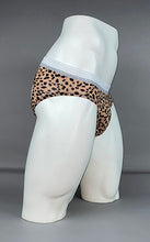 Load image into Gallery viewer, Men’s Backless Low-Rise Underwear Brief 091 PDF Sewing Pattern